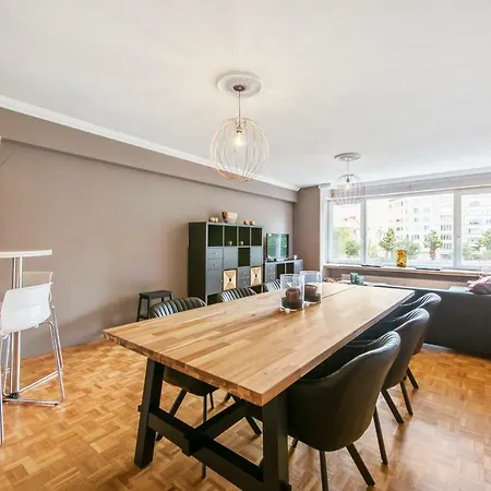 City Centre With Free Parking Apartament *